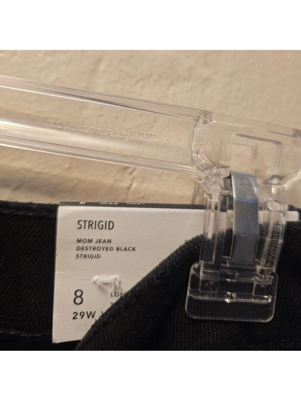 AE Strigid Ripped Mom Jean - Picture 10 of 11